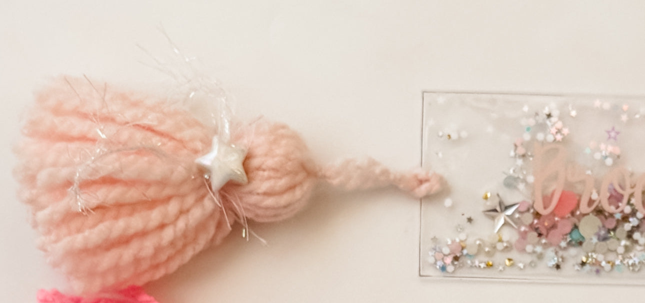 BOWS & HEARTS Semi Custom Glittermark